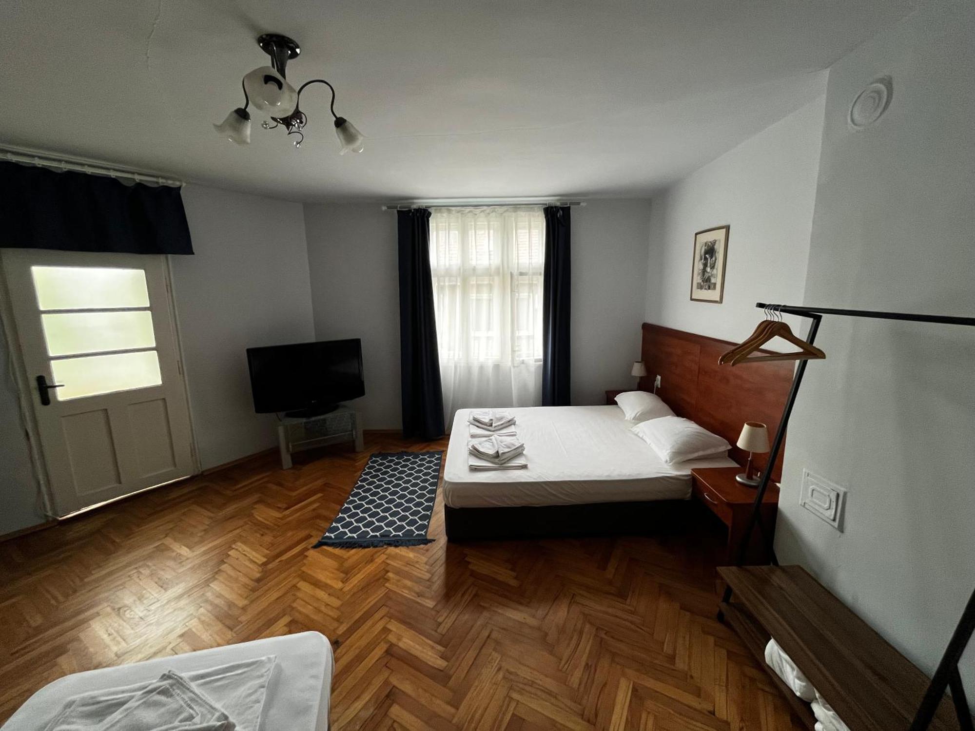 Guest Rooms Donovi Βάρνα Εξωτερικό φωτογραφία