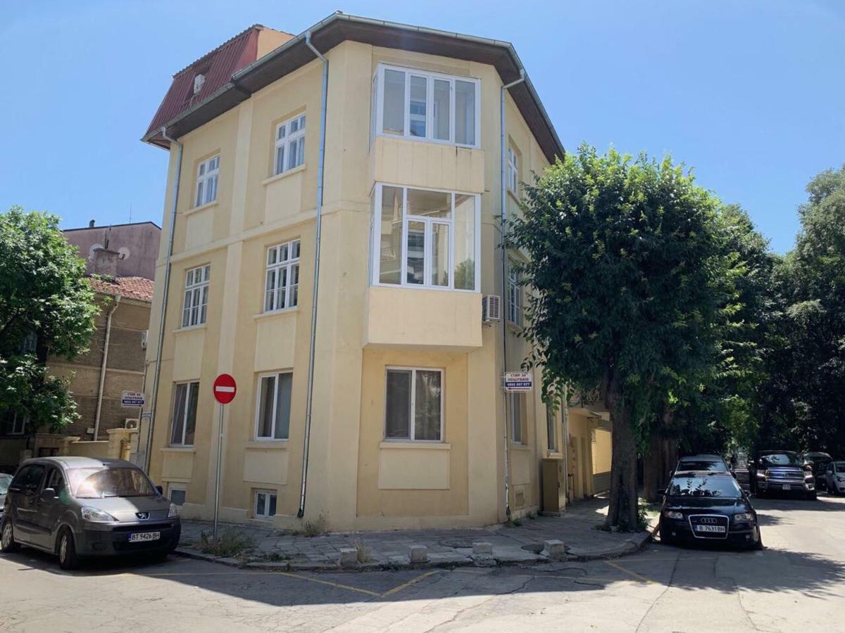 Guest Rooms Donovi Βάρνα Εξωτερικό φωτογραφία